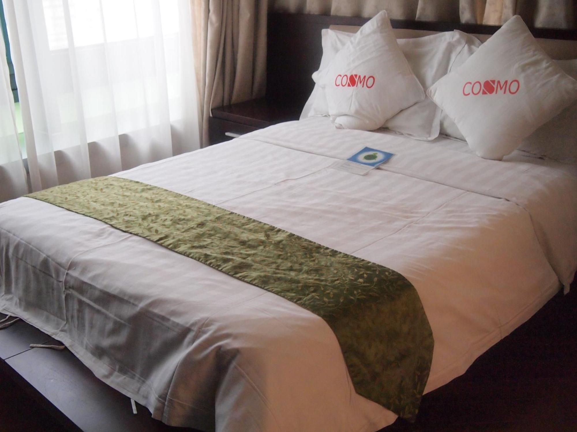 Shanghai Cosmo World Union Service Apartment Екстер'єр фото